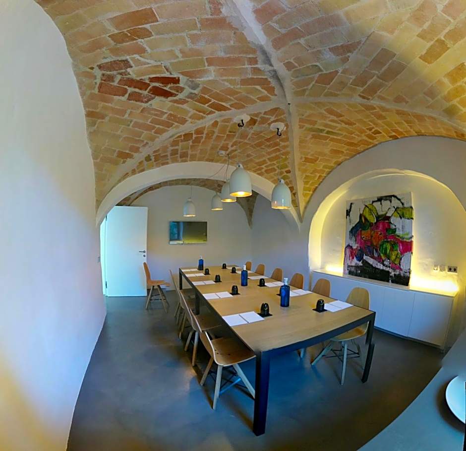 Hotel Restaurant Mas Lazuli by Fimedhotels