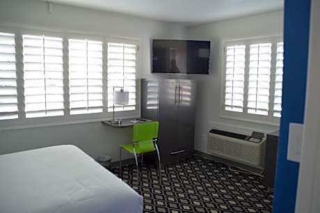 Queen Room