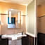 Elema Hotels Beauvais ex Hostellerie Saint Vincent Beauvais Aeroport