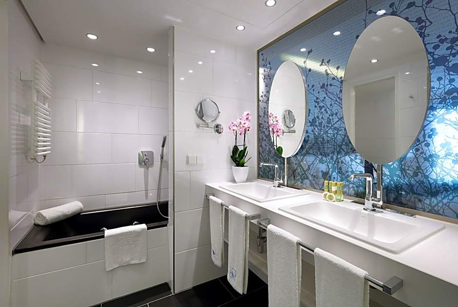 Eurostars Book Hotel