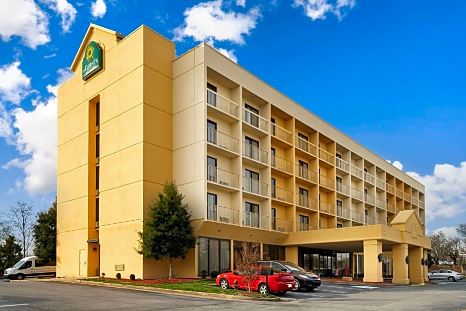 La Quinta Inn & Suites by Wyndham Kingsport TriCities Airport