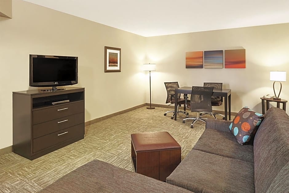 Staybridge Suites Lincolnshire By IHG