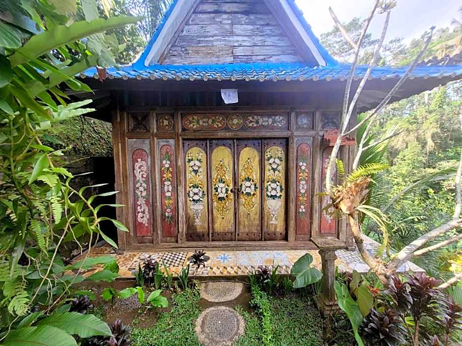 Villa Batari - Artsy Joglo - Private Swimming Pool