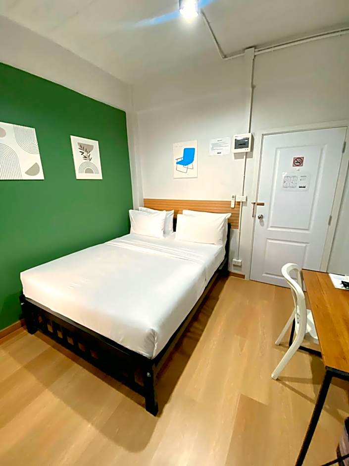 9TY hotel (ninety hotel)