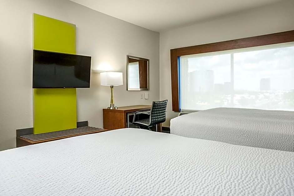 Holiday Inn Express & Suites Houston Westchase - Westheimer By IHG