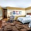 Carlton Oaks Lodge, an Ascend Collection Hotel