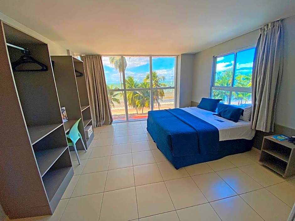 Flat Beira Mar do Cabo Branco Quarto com linda vista para o mar