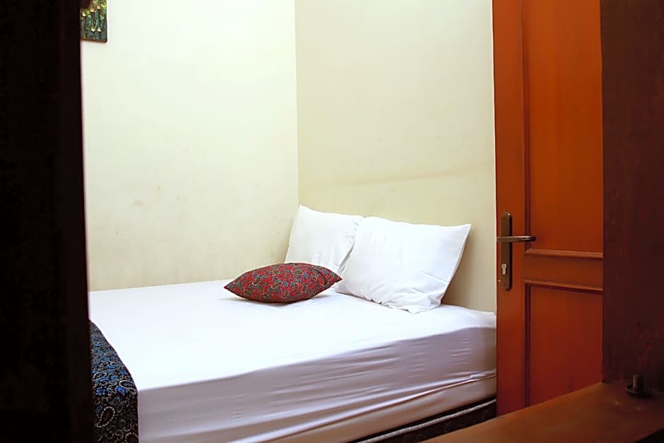 Unique Guesthouse 1 Pasar Baru