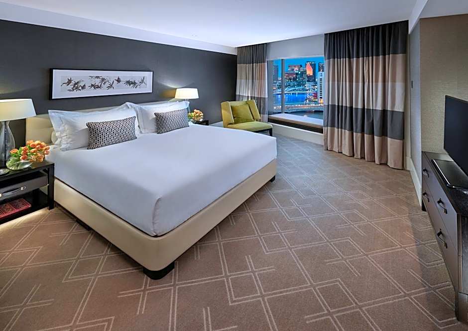 Photo 1 of 4 of Executive Suite