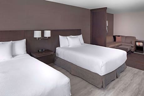 Queen Room with Two Queen Beds and Sofa Bed - High Floor