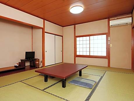 Japanese-Style Economy Room