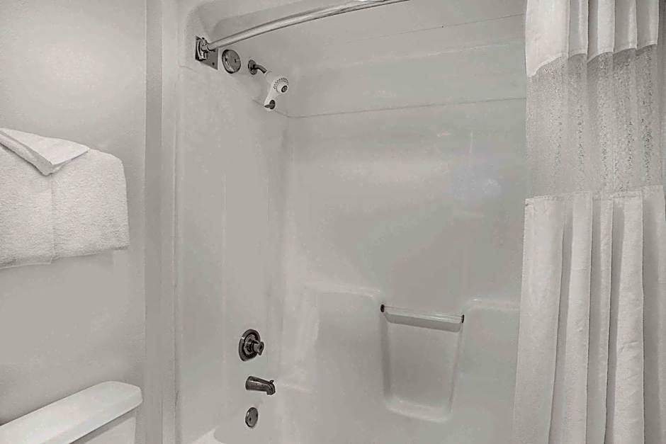 Baymont by Wyndham Janesville