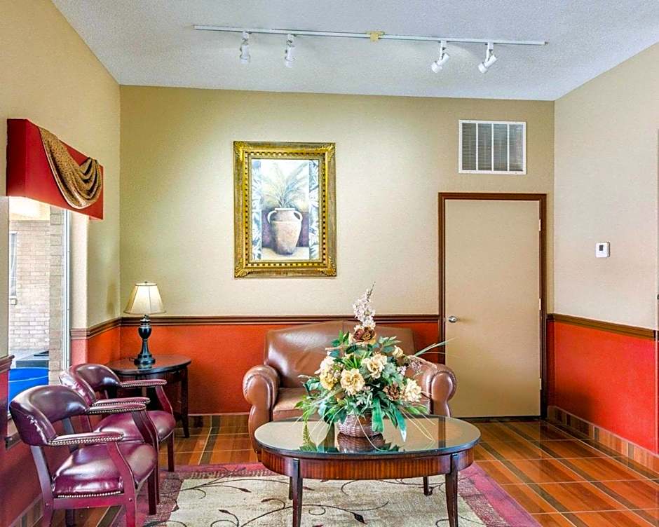 Econo Lodge Inn & Suites Eagle Pass