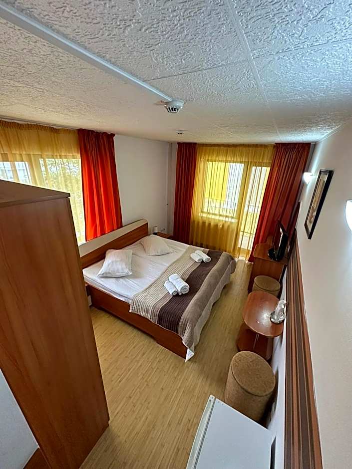 restaurant motel dolorean