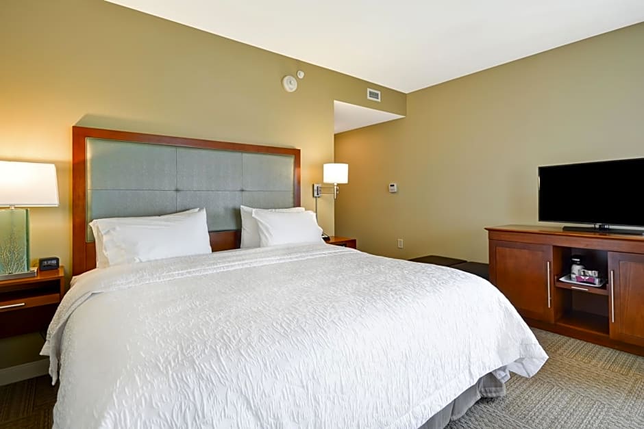 Hampton Inn & Suites Charleston Airport