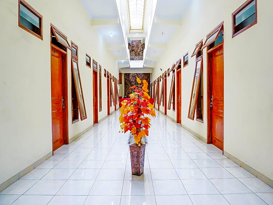 Flagship 90723 Berlima Guest House Syariah