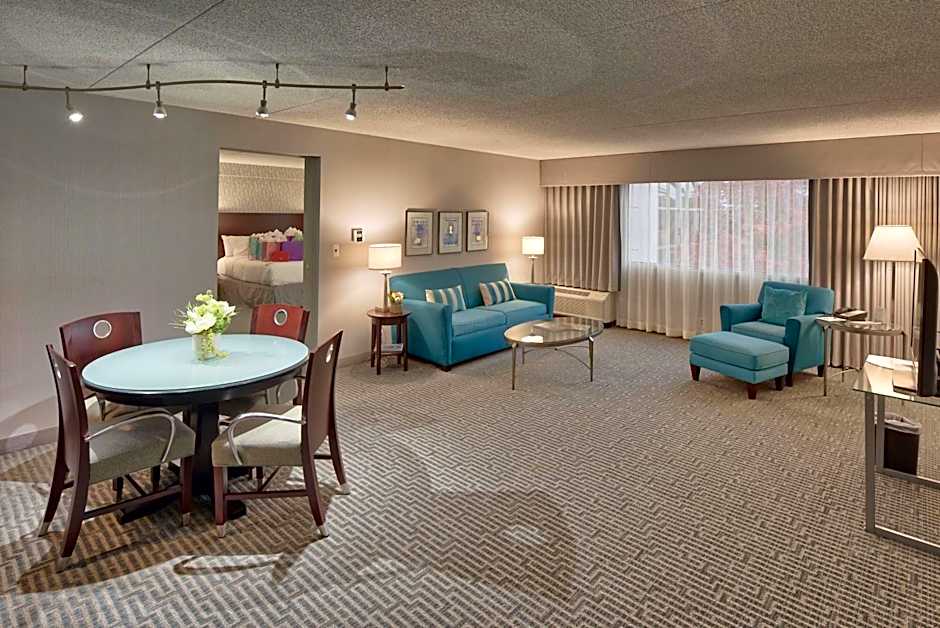 Somerset Inn
