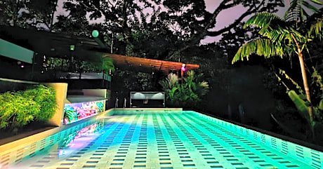 PALO ALTO GLAMPING HOTEL