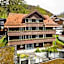 Hirschen Guesthouse - Village Hotel