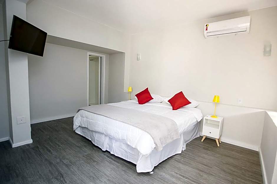 CLH Suites Domingos Ferreira