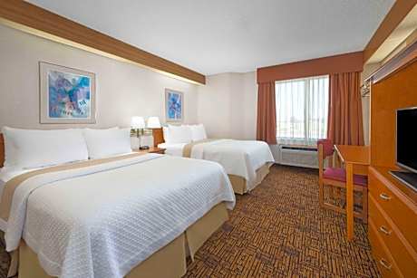 2 Double Beds Non-Smoking