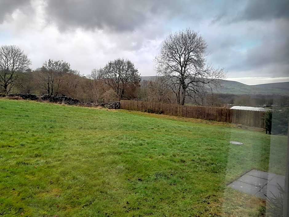 Ye Olde Bowling Green Inn