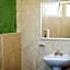 La Lola Hotel & Suites