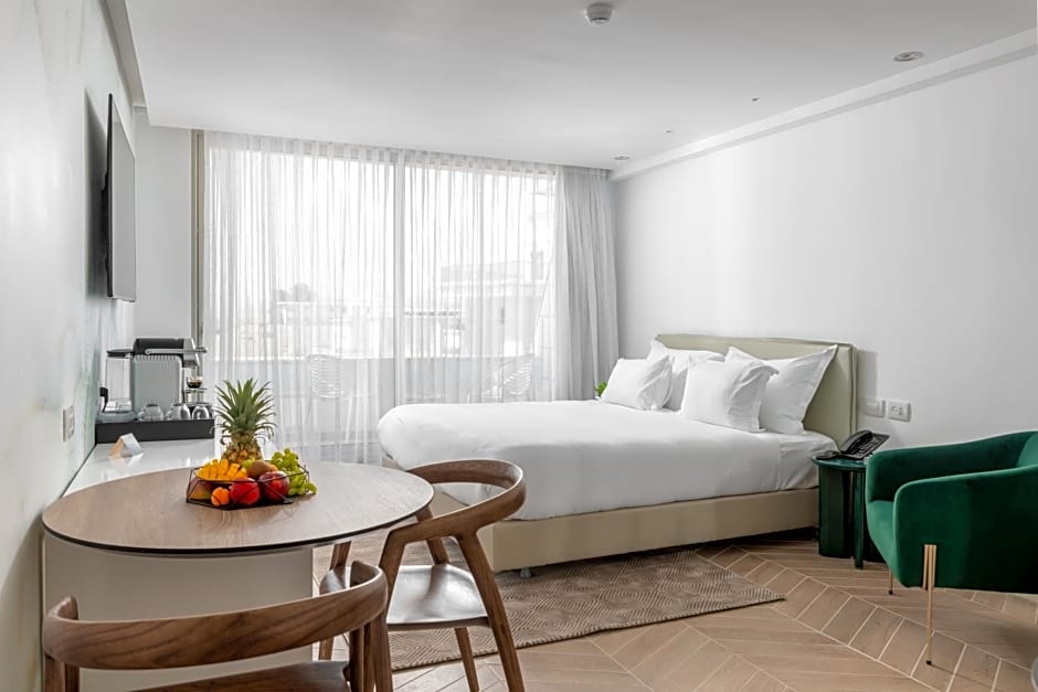 AKOYA HOTEL