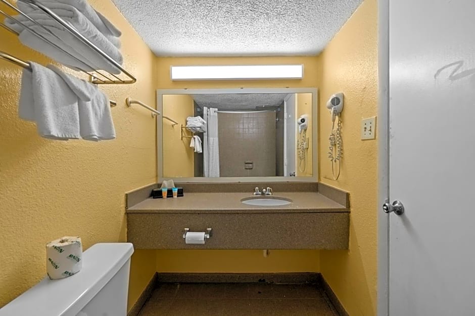 Days Inn by Wyndham Myrtle Beach-Grand Strand