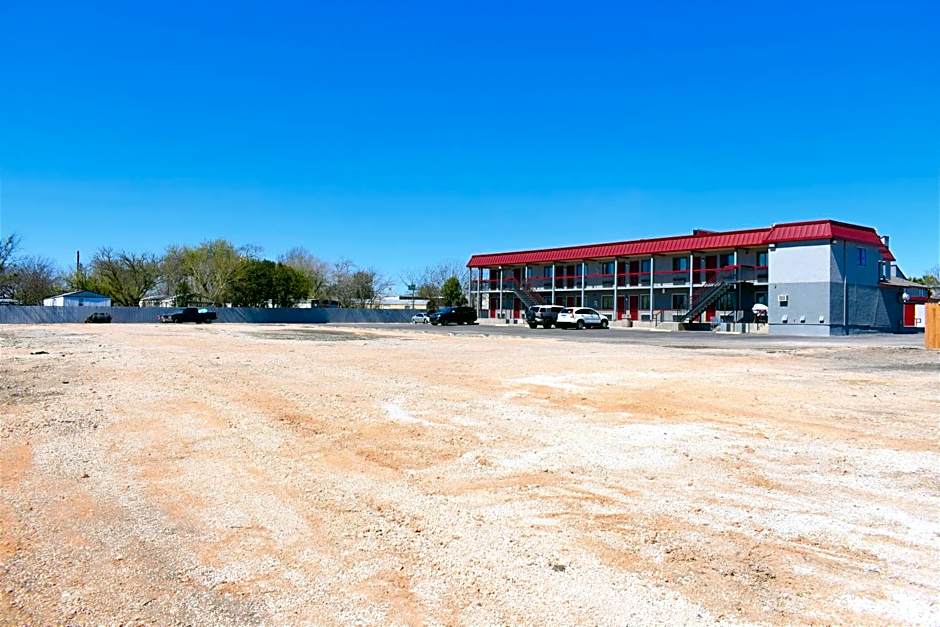 Super 8 by Wyndham New Braunfels I-35