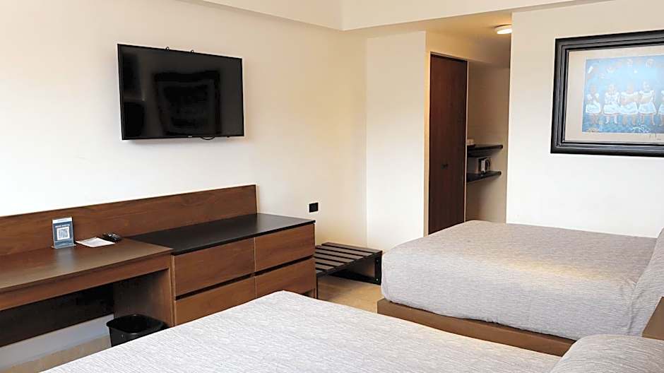 Hotel Fortin Plaza