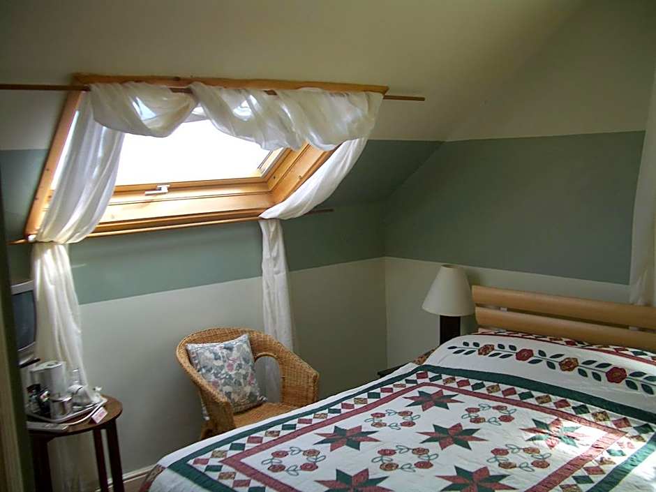 The Moelwyn Hotel & Restaurant