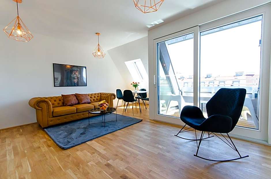 Grand Quarters City Residence