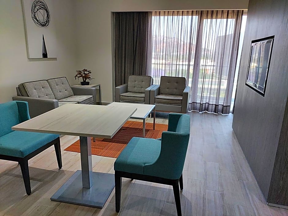 Real Inn Perinorte