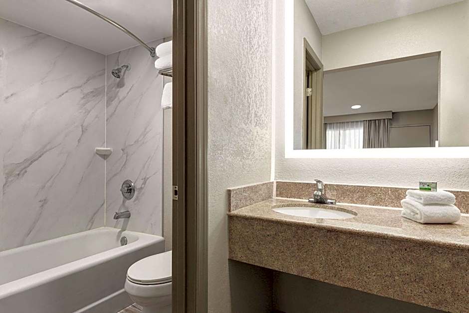 Baymont by Wyndham Emporia VA