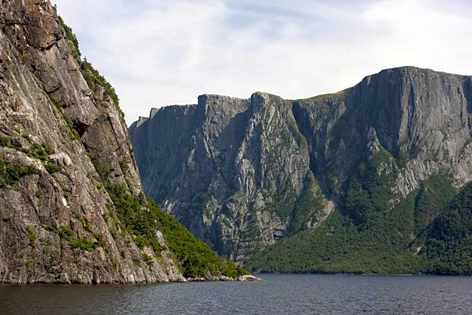 Deer Lake Horizon Hotel