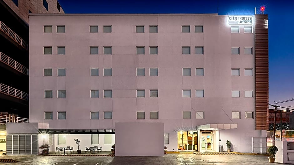 City Express Junior by Marriott Toluca Zona Industrial