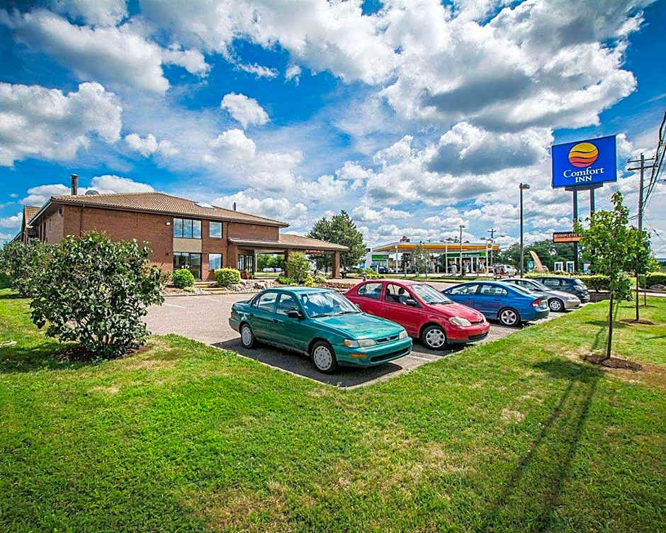 Photo 1 of 41 of Comfort Inn Truro