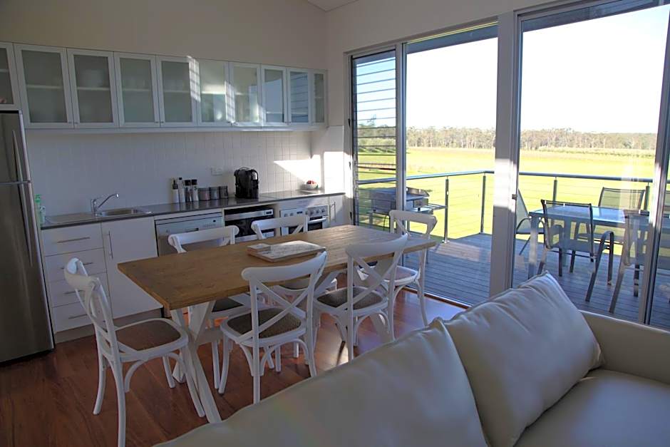 Adina Vineyard Accommodation
