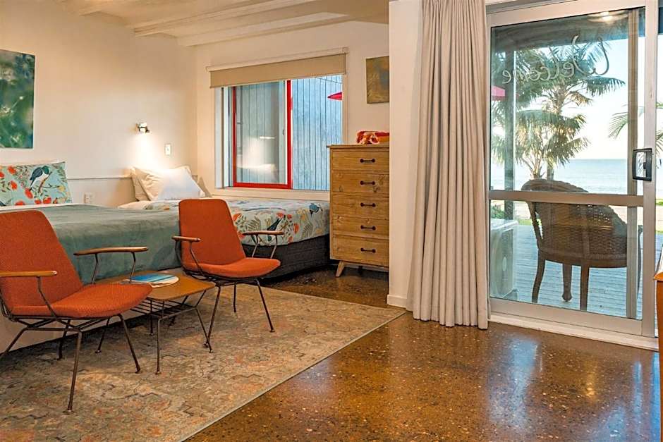 Driftwood Lodge Beachfront, Cable Bay Stays, Cable Bay, Northland