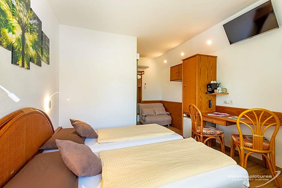 Bamboohouse Motel Riazzino