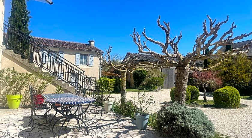 La maison de Charlotte - chambres d'hotes-Futuroscope