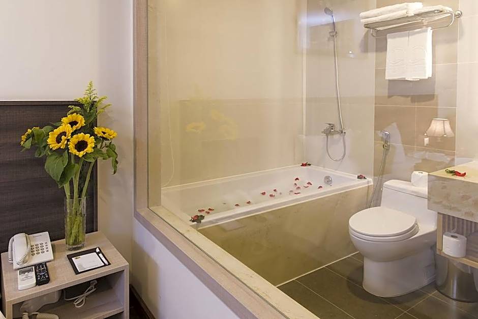 Green Lighthouse Hotel