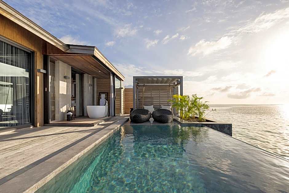 Madifushi Private Island- Free return seaplane transfr for min 5&9 nights for 19Dec-10Jan