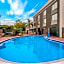 La Quinta Inn & Suites by Wyndham Naples Downtown