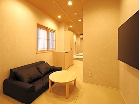 Twin Room with Private Bathroom