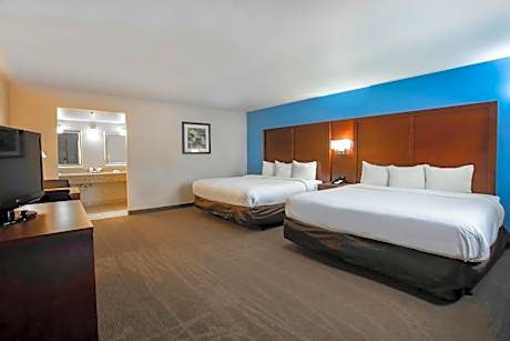 King Room with Two King Beds - Non-Smoking