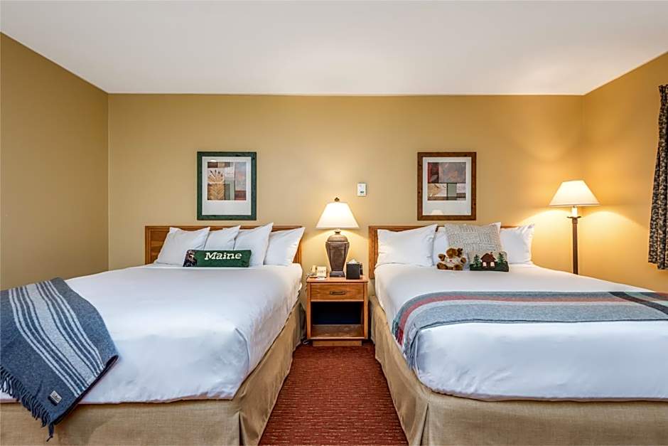 Grand Summit Hotel