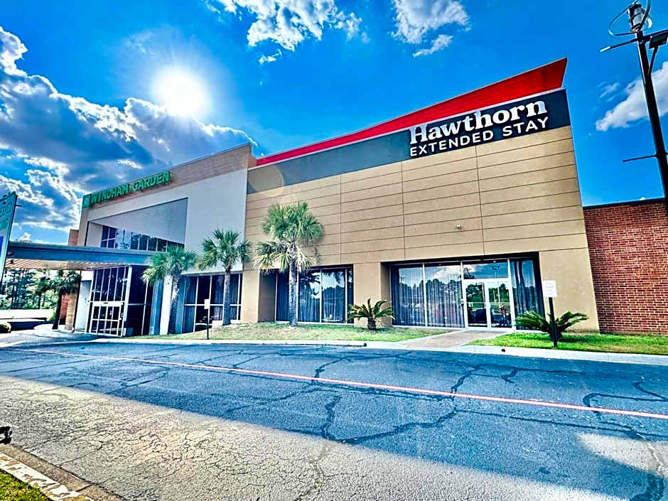 Hawthorn Extended Stay by Wyndham Columbia / Ft. Jackson