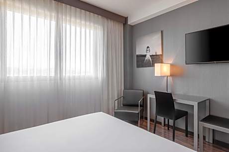 Standard Plus King Room, Guest room, 1 King